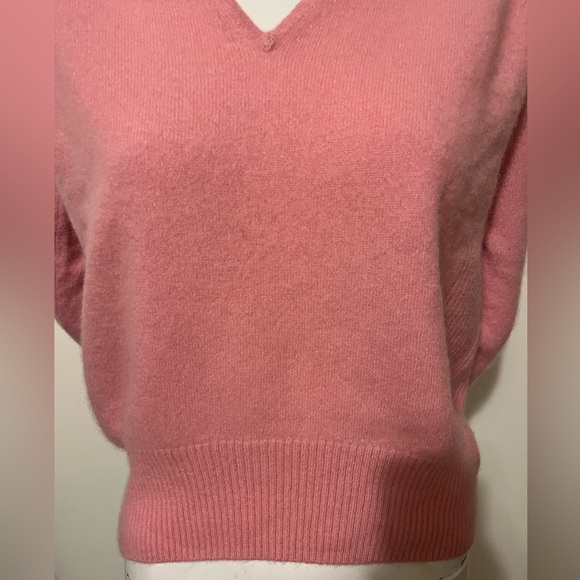 Inwear Cashmere Pink V-Neck Women's Sweater, Size S/Xs - Picture 4 of 11
